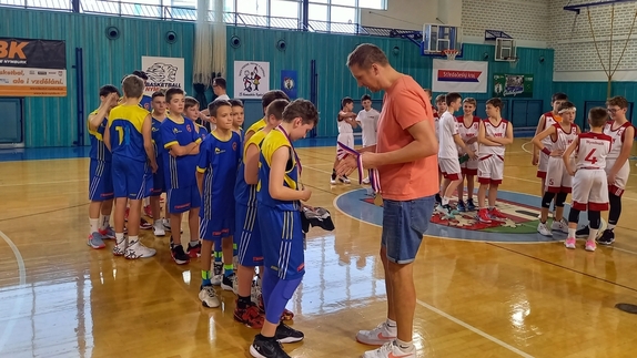 U13B F